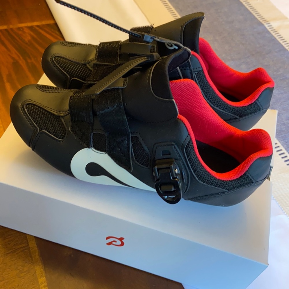 Peloton Cycling Shoes With Look Delta Cleats